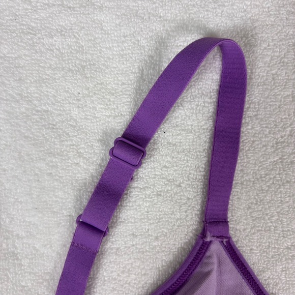 Under Armour Womens Sports Bra Large Lavender Seamless Low Long Racerback Gym - Picture 11 of 11